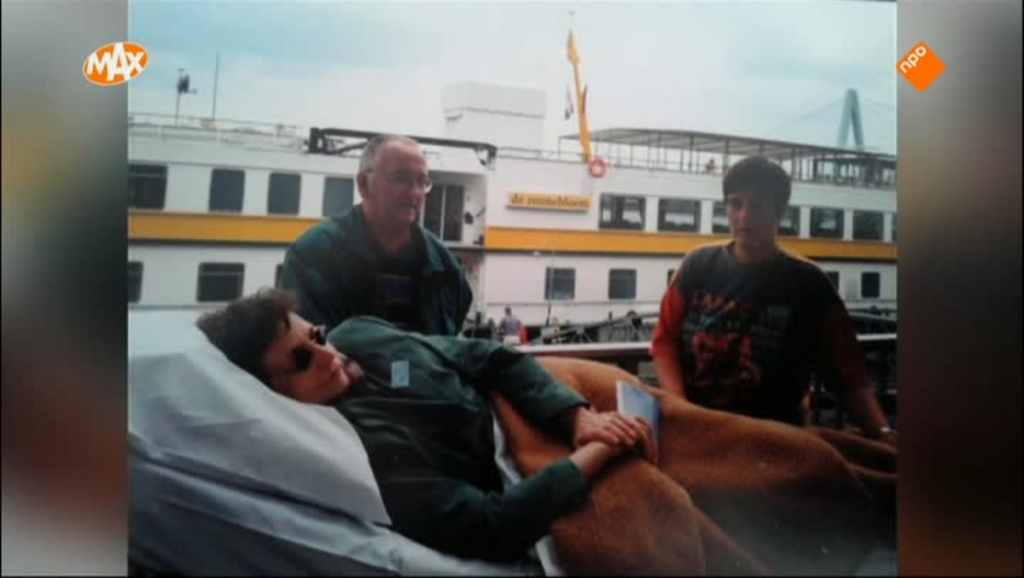 Hij Gelooft in Mij & Albanië